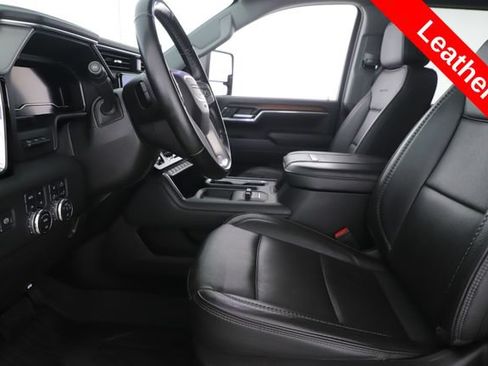 Used 2024 GMC Sierra 2500 Denali w/ Denali Reserve Package AWD/4WD image 17