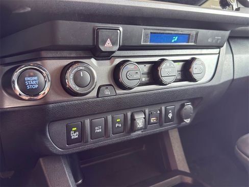 Used 2023 Toyota Tacoma TRD Off-Road w/ Technology Package image 28