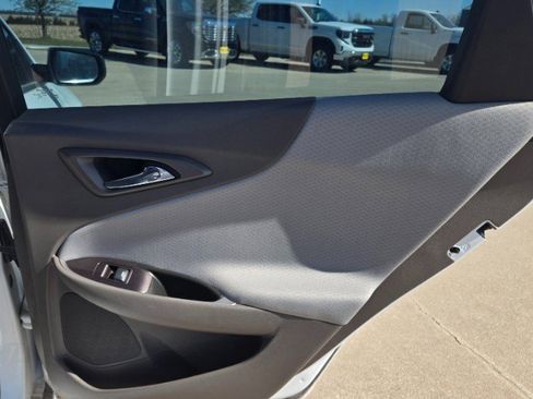 Used 2017 Chevrolet Malibu LS FWD image 17