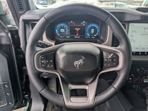 New 2025 Ford Bronco Outer Banks w/ Sasquatch Package image 27