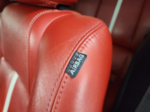 Used 2010 Ford Mustang GT Premium image 35