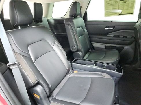 Used 2024 Nissan Pathfinder SL w/ SL Premium Package image 50