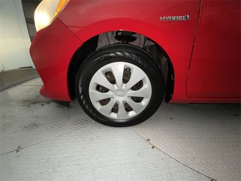 Used 2013 Toyota Prius C image 10