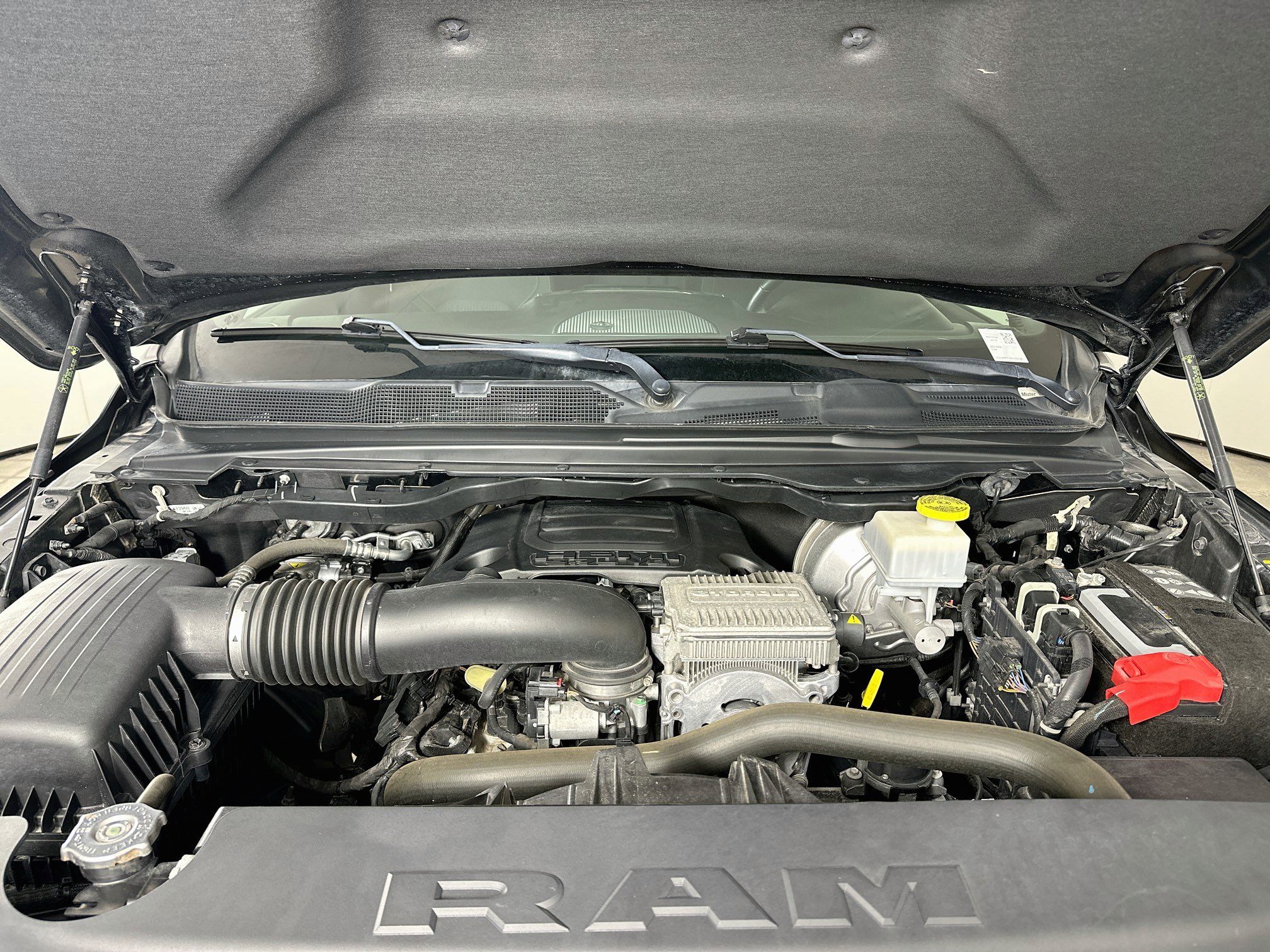 Used 2024 RAM 1500 Big Horn AWD/4WD image 32