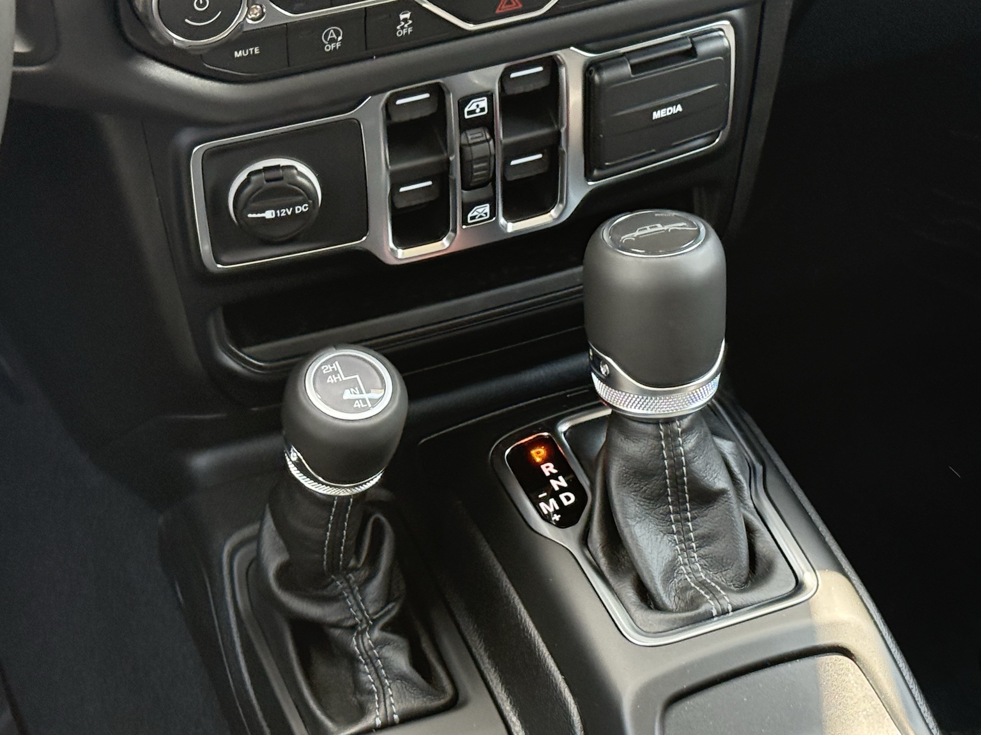 New 2026 Jeep Gladiator Mojave AWD/4WD image 6