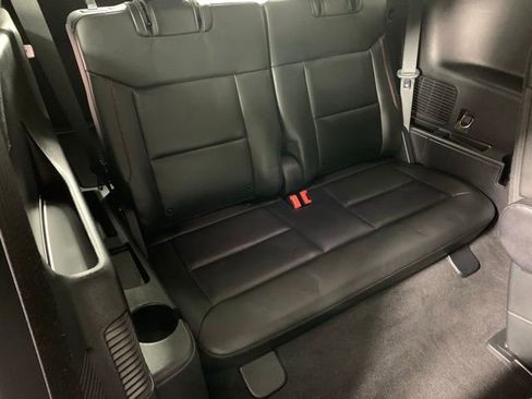 Used 2022 Ford Explorer ST-Line w/ Class IV Trailer Tow Package image 28