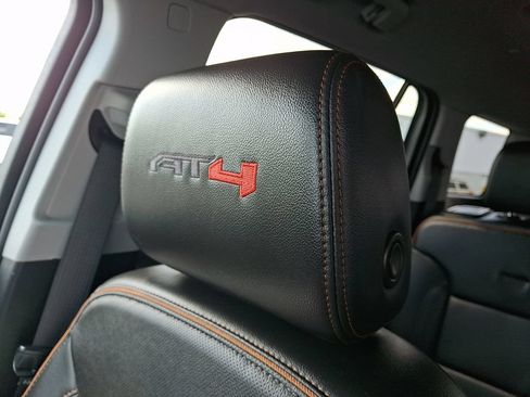 Used 2023 GMC Acadia AT4 AWD/4WD image 18