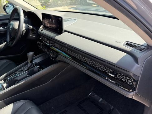 Used 2024 Honda Accord EX-L image 19