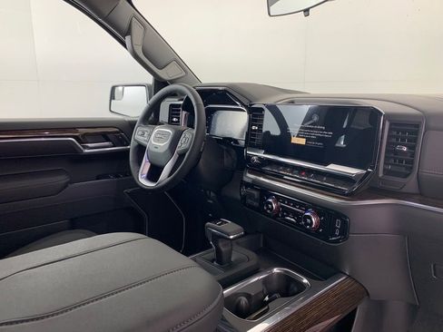 New 2026 GMC Sierra 1500 Elevation image 27