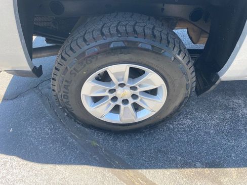 Used 2017 Chevrolet Silverado 1500 W/T w/ WT Convenience Package AWD/4WD image 23