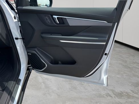 New 2025 Buick Enclave Sport Touring w/ Super Cruise Package image 10