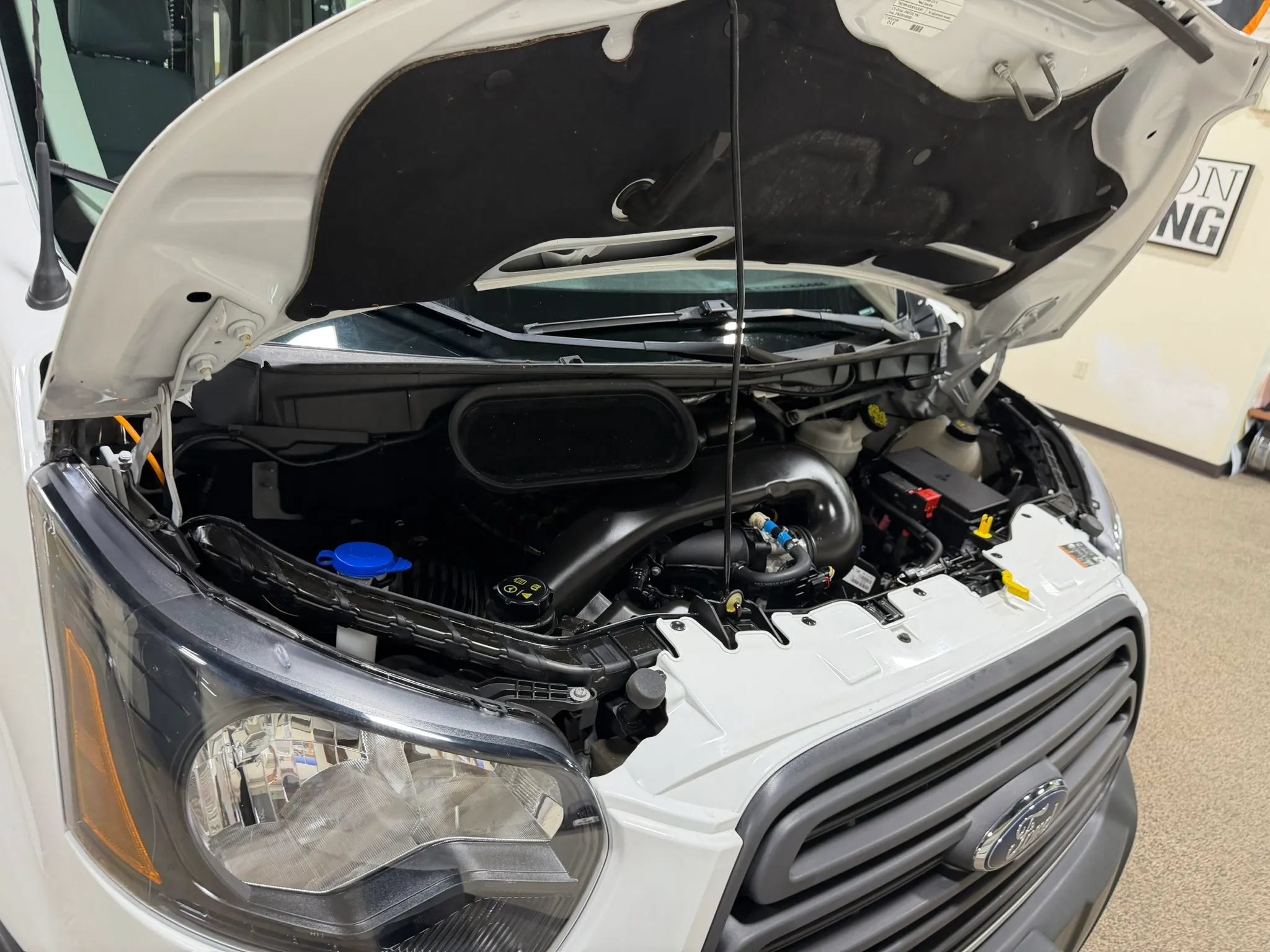 Used 2018 Ford Transit 150 XL RWD image 57