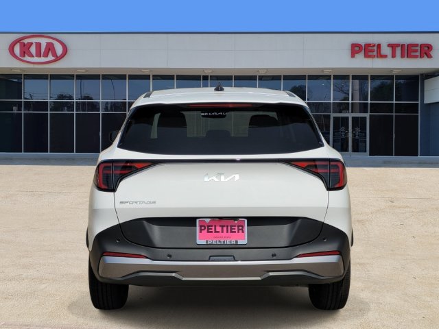 New 2026 Kia Sportage LX FWD image 4
