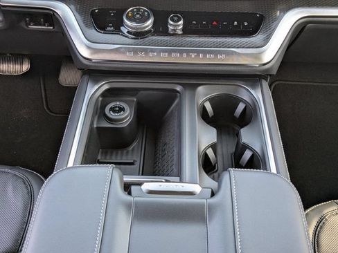New 2025 Ford Expedition Max Platinum w/ Stealth Performance Package AWD/4WD image 21