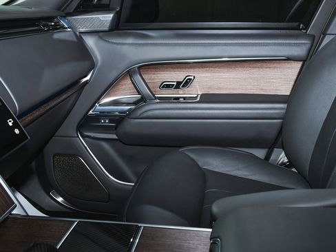 Used 2024 Land Rover Range Rover Autobiography image 53