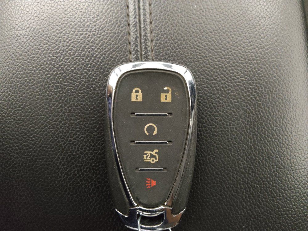 Used 2025 Chevrolet Malibu LT FWD image 32