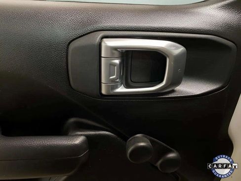 Used 2024 Jeep Wrangler Sport image 27