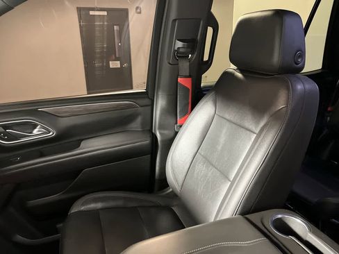 Used 2021 Chevrolet Tahoe Z71 image 25