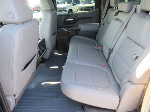 Certified 2021 GMC Sierra 1500 SLT w/ SLT Premium Package image 17