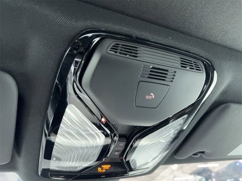 Used 2025 BMW 330i Sedan image 39