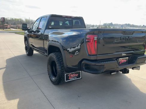 Used 2025 GMC Sierra 3500 Denali w/ Denali Reserve Package image 6