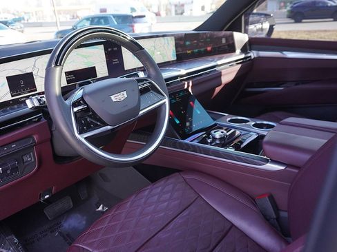 Used 2025 Cadillac Escalade Premium Luxury w/ LPO, Floor Liner Package image 36