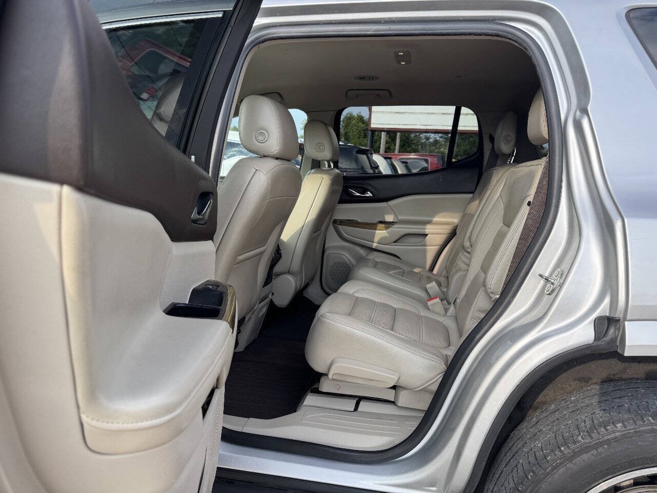 Used 2019 GMC Acadia Denali FWD image 15