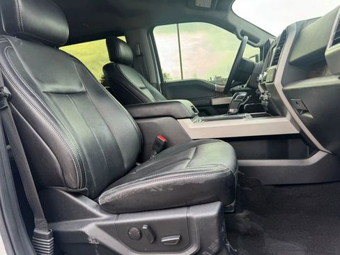 Used 2019 Ford F150 Lariat w/ Equipment Group 501A Mid image 14