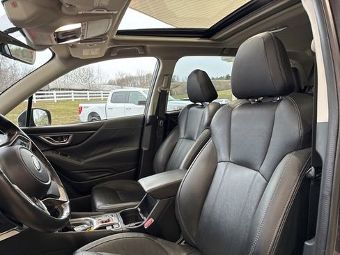 Used 2020 Subaru Forester Touring image 11