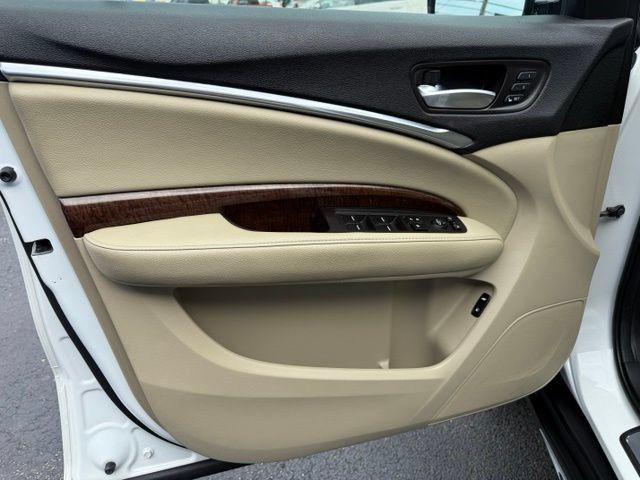Used 2018 Acura MDX w/ Technology Package AWD/4WD image 7