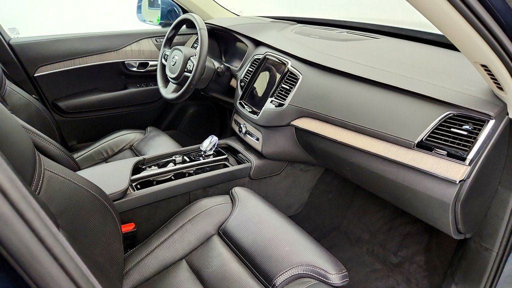 Used 2024 Volvo XC90 B6 Ultimate w/ Protection Package Premier AWD/4WD image 24