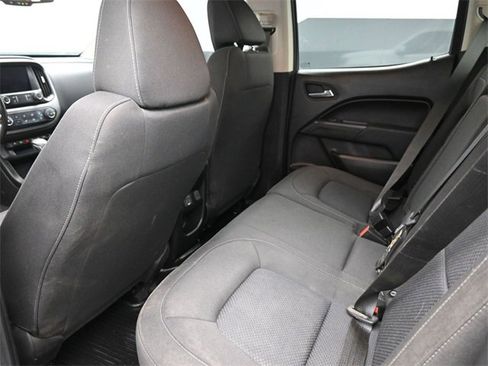 Used 2022 Chevrolet Colorado LT w/ Safety Package image 15