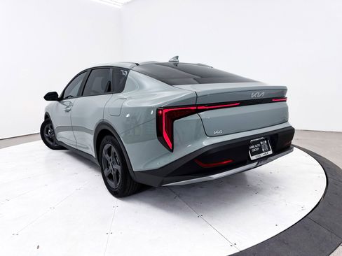 Used 2025 Kia K4 LXS image 2