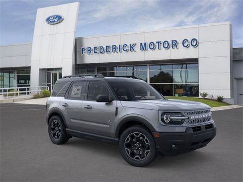 New 2025 Ford Bronco Sport Outer Banks image 7