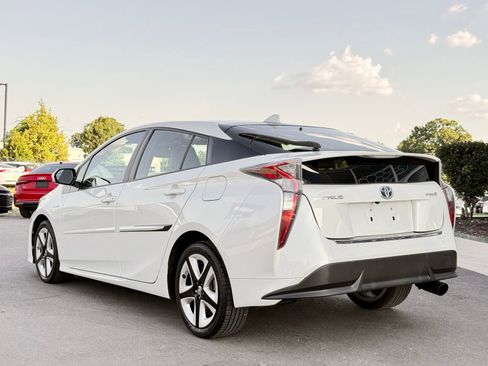 Used 2016 Toyota Prius Four Touring w/ Protection Package FWD image 13