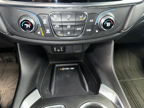 Certified 2023 Chevrolet Traverse LT w/ LPO, Floor Liner Package image 16