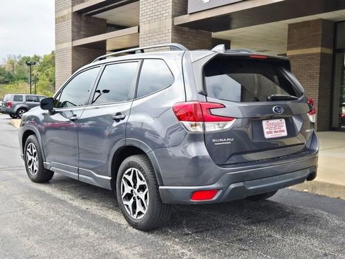Used 2020 Subaru Forester Premium image 8