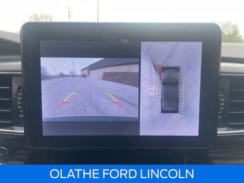 Certified 2021 Ford Explorer Limited w/ Equipment Group 301A image 17