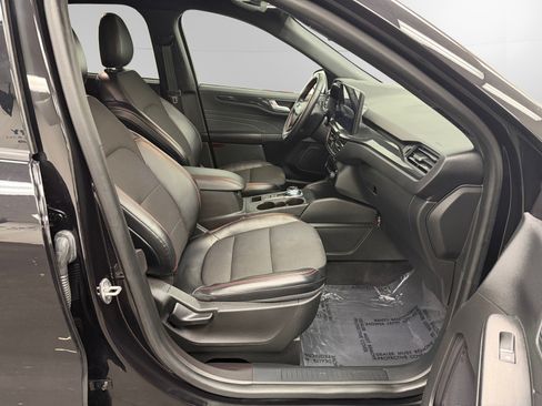 Used 2023 Ford Escape ST-Line w/ Tech Pack #1 AWD/4WD image 15