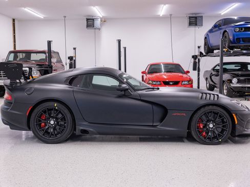 Used 2017 Dodge Viper GTC w/ ACR Package RWD image 14