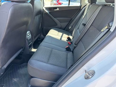 Used 2017 Volkswagen Tiguan Limited w/ Premium Package AWD/4WD image 20