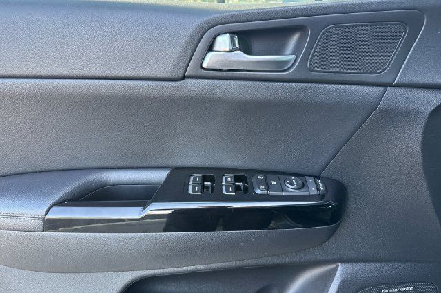 Used 2020 Kia Sportage SX FWD image 13