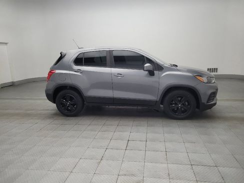 Used 2020 Chevrolet Trax LS w/ Tint and Cruise Package FWD image 11
