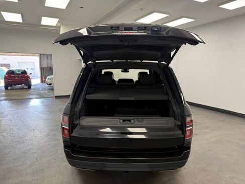 Used 2019 Land Rover Range Rover image 27