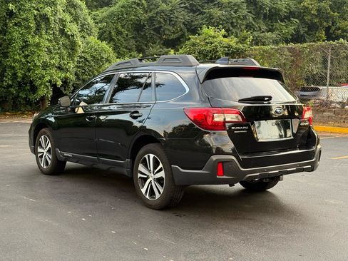 Used 2019 Subaru Outback 2.5i Limited AWD/4WD image 5