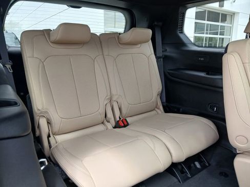 New 2026 Jeep Grand Cherokee L Limited AWD/4WD image 18