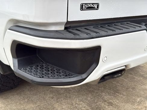 Used 2020 GMC Sierra 1500 AT4 w/ AT4 Premium Package image 9