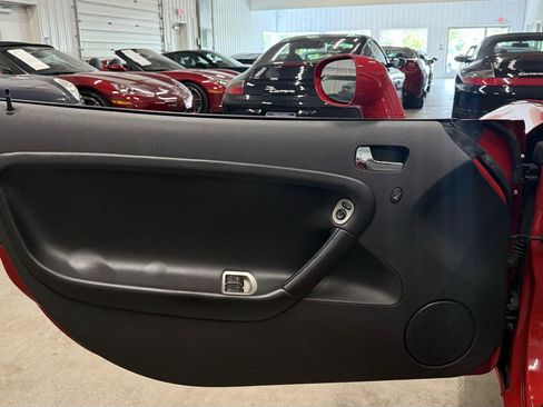Used 2008 Pontiac Solstice Convertible w/ Premium Package RWD image 33