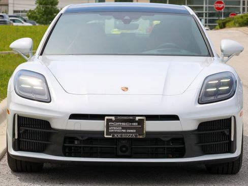 Certified 2025 Porsche Panamera 4 AWD/4WD image 10