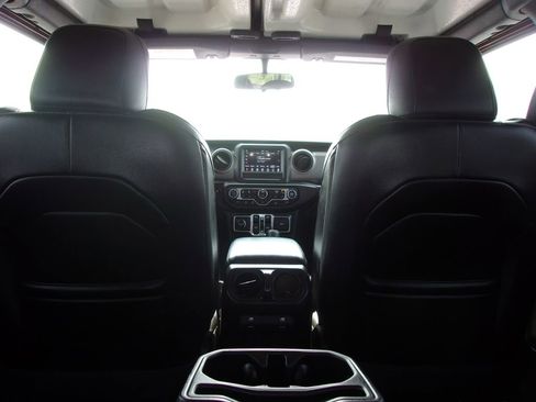 Used 2021 Jeep Wrangler Unlimited Sport AWD/4WD image 16